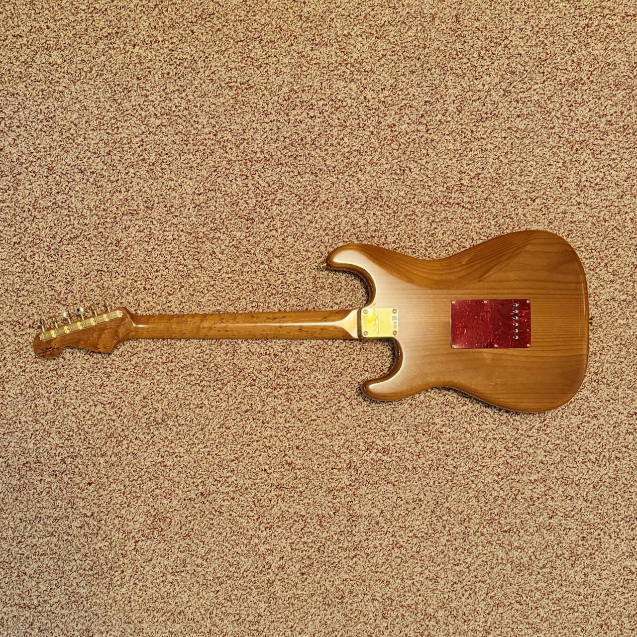 Fender Custom Artisan Maple Burl Stratocaster