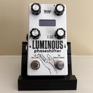 Alexander Luminous Phaseshifter 